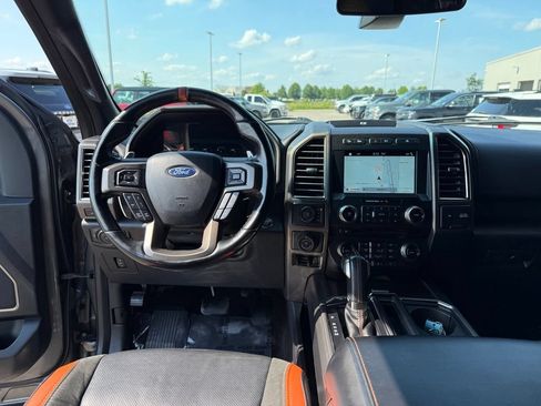 Used 2018 Ford F150 Raptor w/ Equipment Group 802A Luxury AWD/4WD image 15