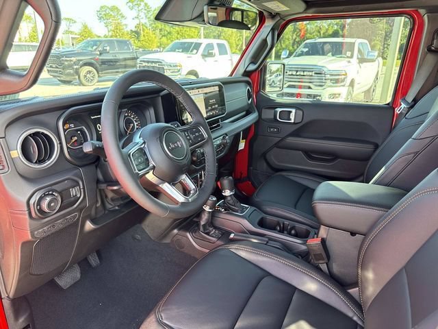 New 2026 Jeep Wrangler Unlimited Sahara w/ Whitecap Package AWD/4WD image 21