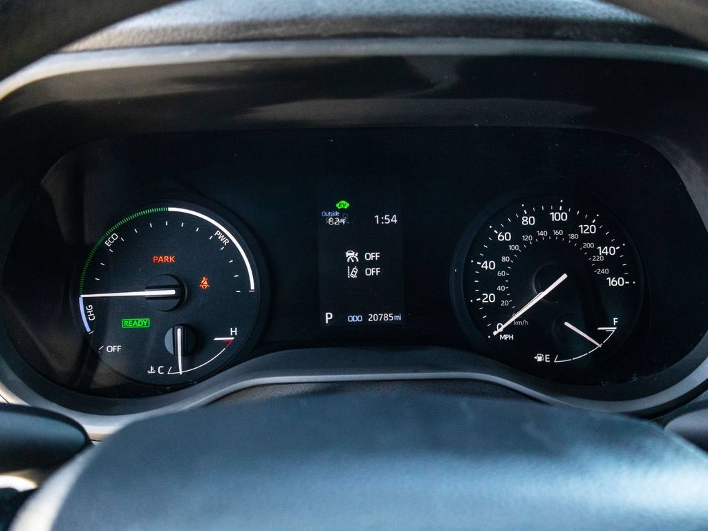 Used 2024 Toyota Sienna LE w/ LE Plus Package FWD image 34