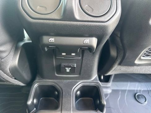 Used 2026 Jeep Wrangler Unlimited Rubicon w/ Safety Group AWD/4WD image 17