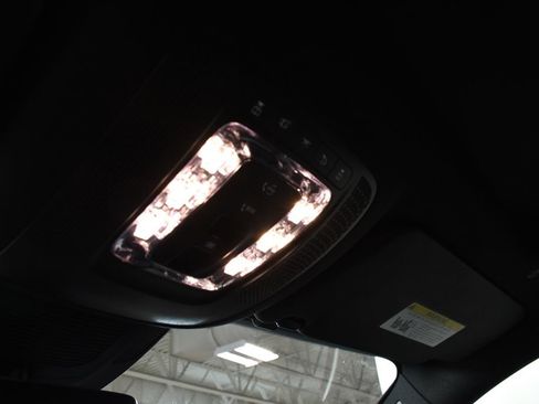 Used 2024 Mercedes-Benz GLS 450 4MATIC image 33