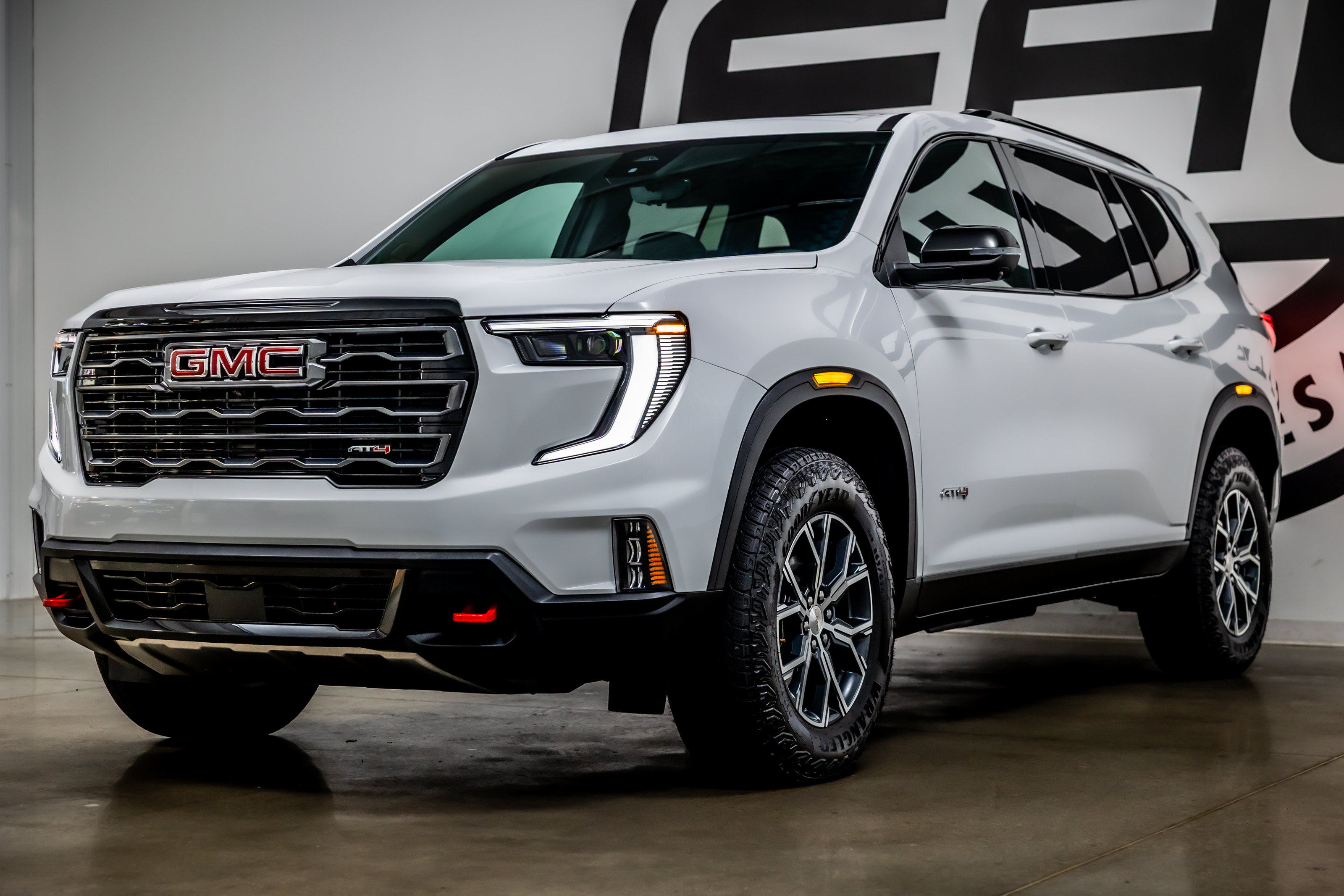 Used 2026 GMC Acadia AT4 w/ Luxury Package AWD/4WD image 27