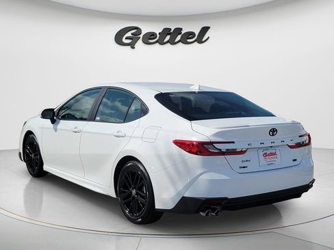 Certified 2026 Toyota Camry SE w/ Convenience Package image 6