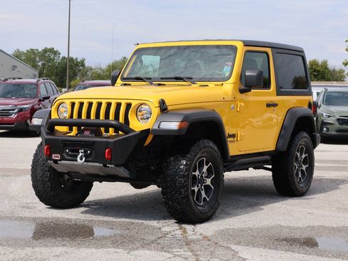 Used 2021 Jeep Wrangler Sport AWD/4WD image 6