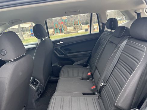 Used 2023 Volkswagen Tiguan S image 28