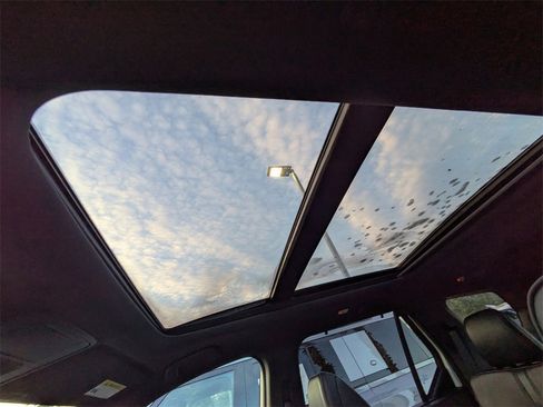 Used 2025 Honda Pilot Black Edition image 22