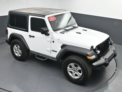 Used 2021 Jeep Wrangler Willys image 29