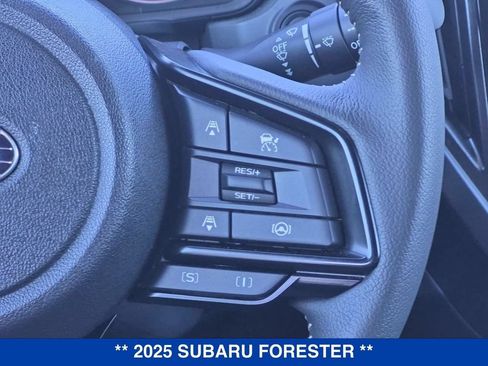 Used 2025 Subaru Forester Premium AWD/4WD image 20