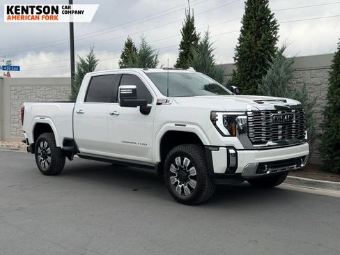 Used 2025 GMC Sierra 3500 Denali w/ Denali Reserve Package AWD/4WD image 10