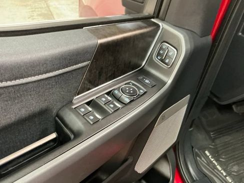 Used 2024 Ford F250 Lariat w/ Lariat Ultimate Package AWD/4WD image 17