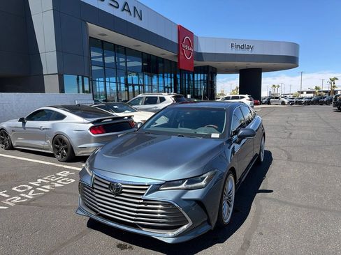 Used 2019 Toyota Avalon Limited w/ Advanced Safety Package FWD image 1