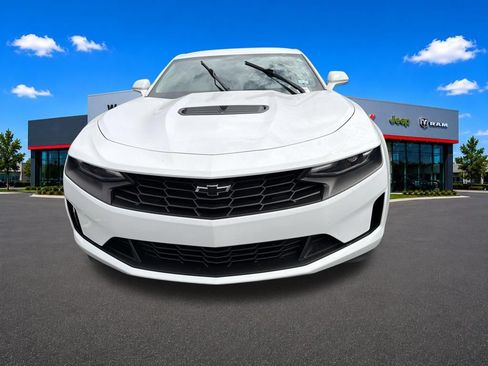 Used 2023 Chevrolet Camaro LT w/ Technology Package RWD image 3