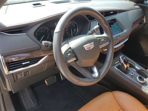 Used 2022 Cadillac XT4 Sport w/ Comfort Package image 17