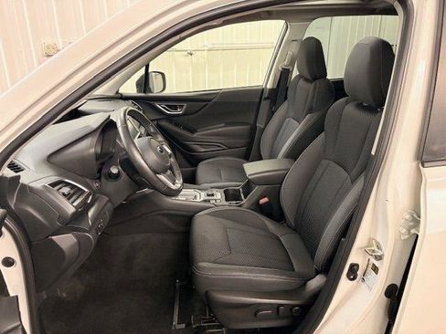 Used 2020 Subaru Forester Premium image 5