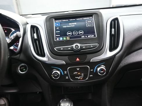 Used 2020 Chevrolet Equinox LT image 10