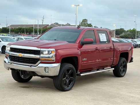 Used 2018 Chevrolet Silverado 1500 LT w/ Texas Edition RWD image 3