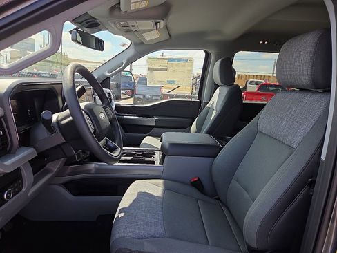 New 2026 Ford F250 XLT w/ XLT Premium Package AWD/4WD image 24