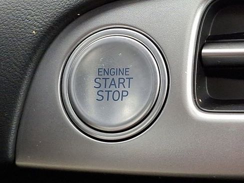 Used 2025 Hyundai Palisade Limited image 24