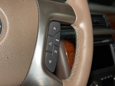 Used 2007 GMC Yukon SLT w/ SLT Preferred Equipment Group image 38