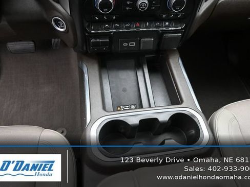 Used 2022 Chevrolet Silverado 1500 LTZ w/ LTZ Premium Package AWD/4WD image 33