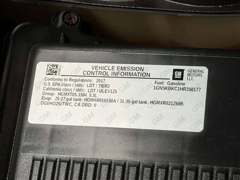 Used 2017 Chevrolet Tahoe LT w/ LT Signature Package image 41