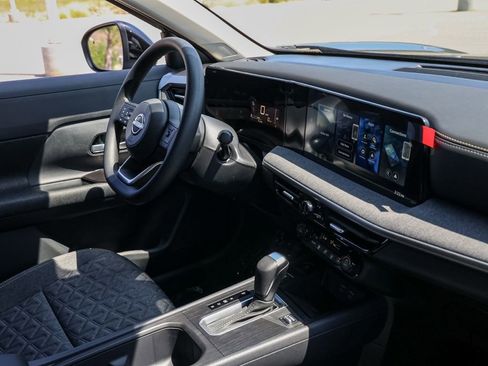 New 2026 Nissan Kicks SV FWD image 19