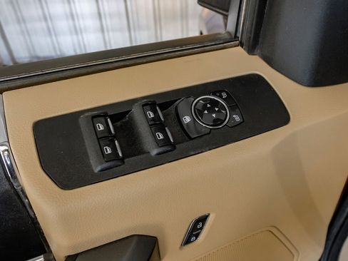 Used 2017 Ford F250 XLT image 46