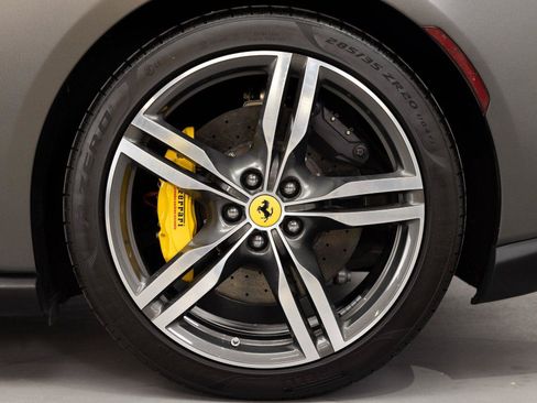 Certified 2023 Ferrari Portofino M RWD image 22