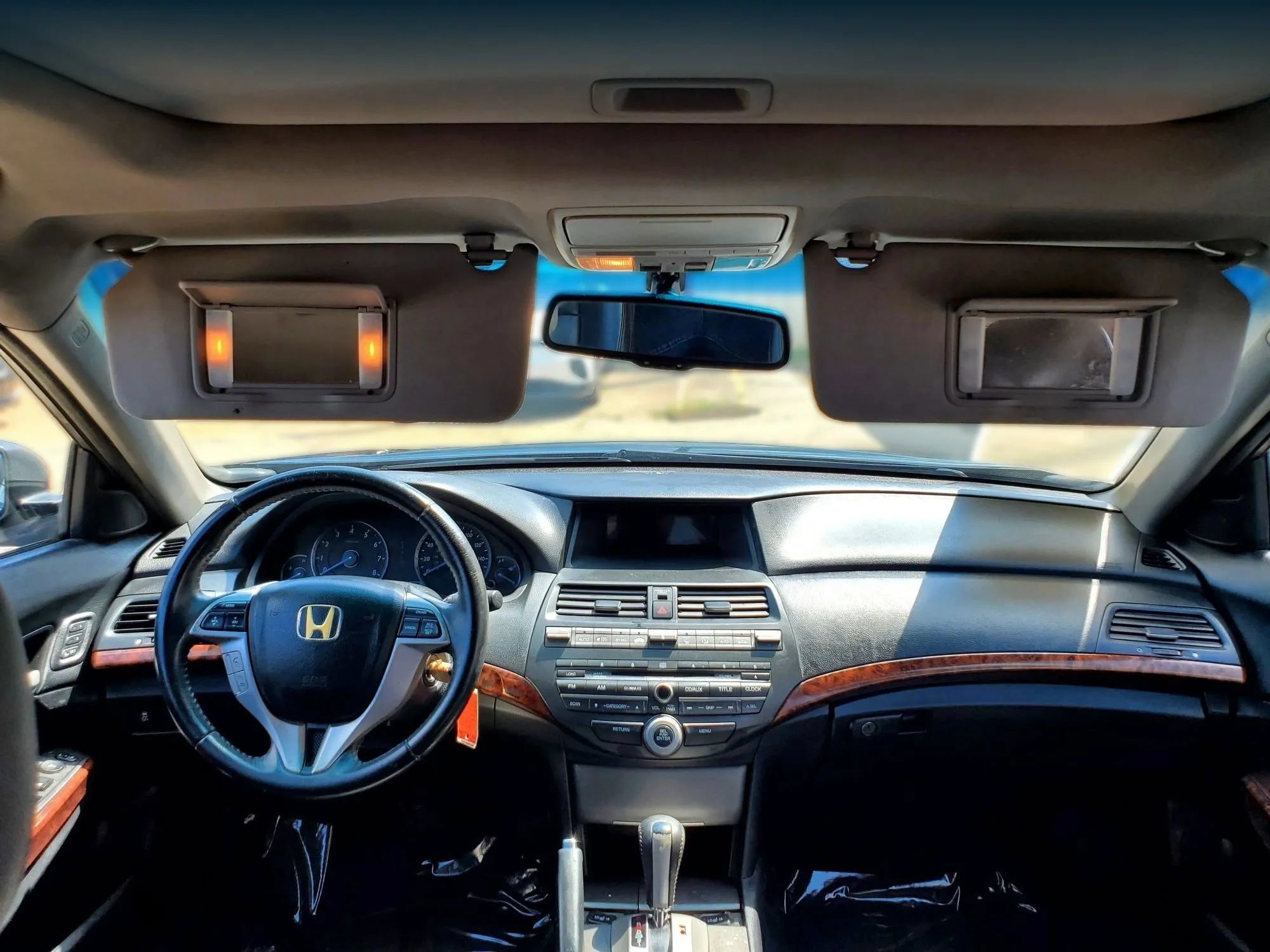 Used 2010 Honda Crosstour EX-L image 2