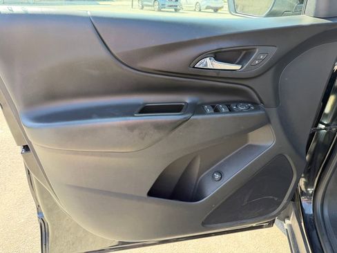 Used 2023 Chevrolet Equinox LT FWD image 13