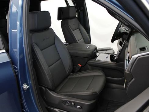 New 2026 GMC Yukon Denali image 33