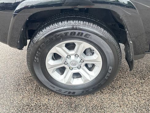 Used 2024 Toyota 4Runner SR5 Premium w/ Moonroof Package AWD/4WD image 42
