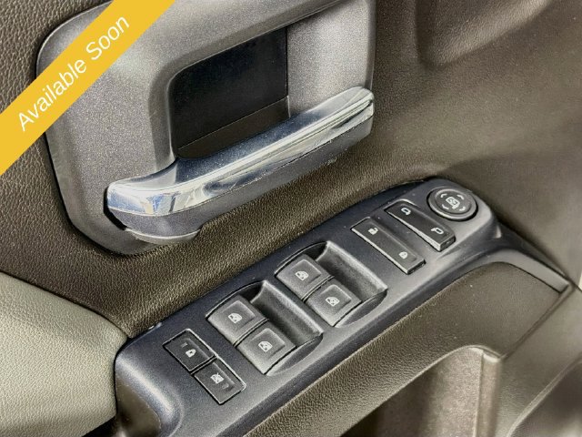 Used 2018 Chevrolet Silverado 1500 Custom w/ Custom Convenience Package AWD/4WD image 17