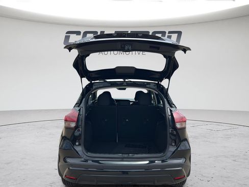 Used 2021 Nissan Kicks SV FWD image 23