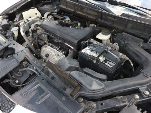 Used 2014 Nissan Rogue SV w/ SV Moonroof Package FWD image 49
