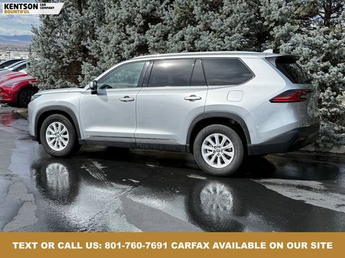 Used 2025 Toyota Grand Highlander AWD image 5