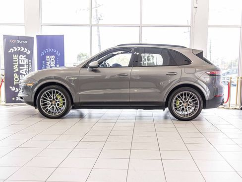 Used 2021 Porsche Cayenne E-Hybrid image 8