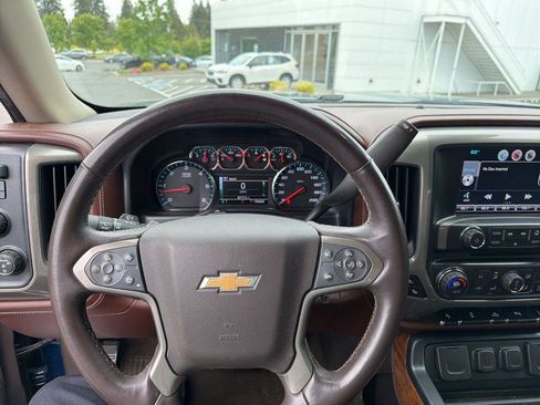 Used 2015 Chevrolet Silverado 1500 High Country AWD/4WD image 13