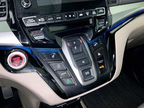 Used 2023 Honda Odyssey Touring image 33