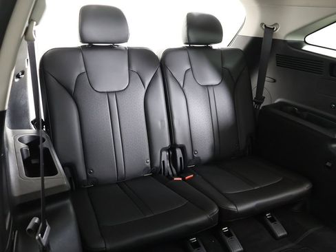 Used 2022 Kia Sorento S w/ Panoramic Sunroof Package AWD/4WD image 39