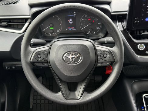 Used 2024 Toyota Corolla LE image 15