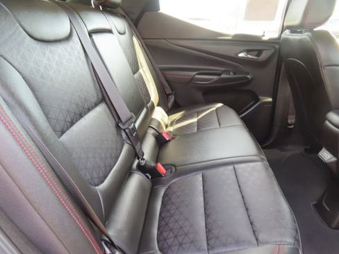 Used 2023 Chevrolet Bolt EUV LT w/ Convenience Package FWD image 40