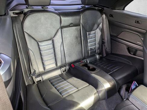 Used 2022 BMW M440i Convertible image 16