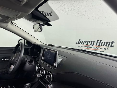 Used 2024 Nissan Sentra SV image 30