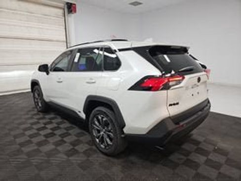 Used 2025 Toyota RAV4 XLE Premium AWD/4WD image 4
