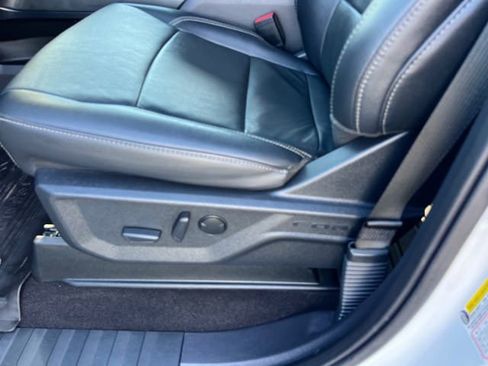 Certified 2022 Ford F150 XLT w/ Equipment Group 302A High image 8