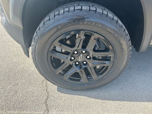 Used 2023 Chevrolet Colorado Trail Boss w/ Advanced Trailering Package AWD/4WD image 10