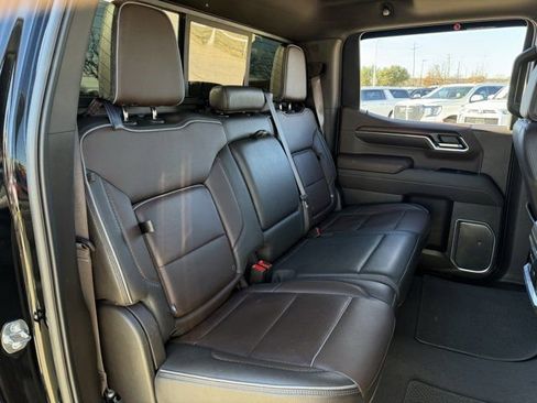 Used 2024 GMC Sierra 1500 Denali w/ Technology Package image 32