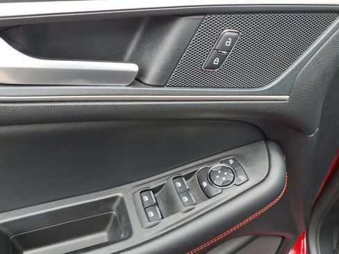 Used 2021 Ford Edge ST-Line image 14