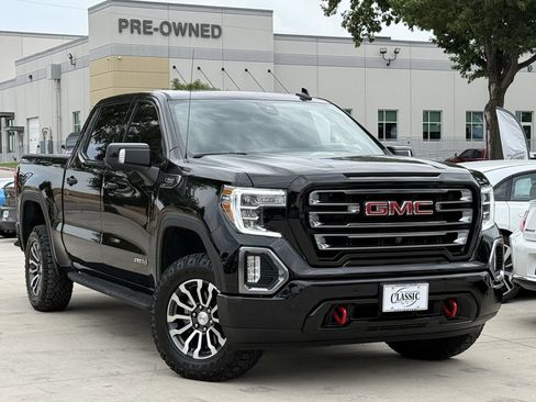 Used 2021 GMC Sierra 1500 AT4 w/ AT4 Premium Package AWD/4WD image 2